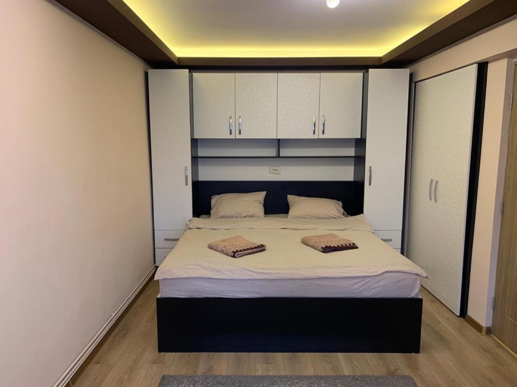 Appartement Garsoniera Natalia à Sibiu Extérieur photo